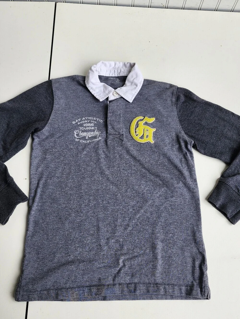 Lot Of 4 Boys Long Sleeve Shirts Gap Wrangler Tee Sweatshirt Hooded M (8-9)
